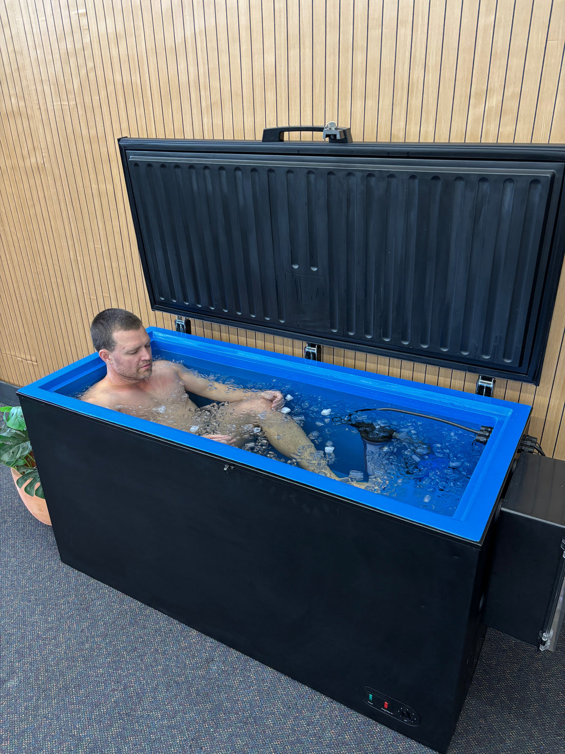 Hot vs. Cold: Should You Combine a Sauna With Your Ice Bath for Better Results?